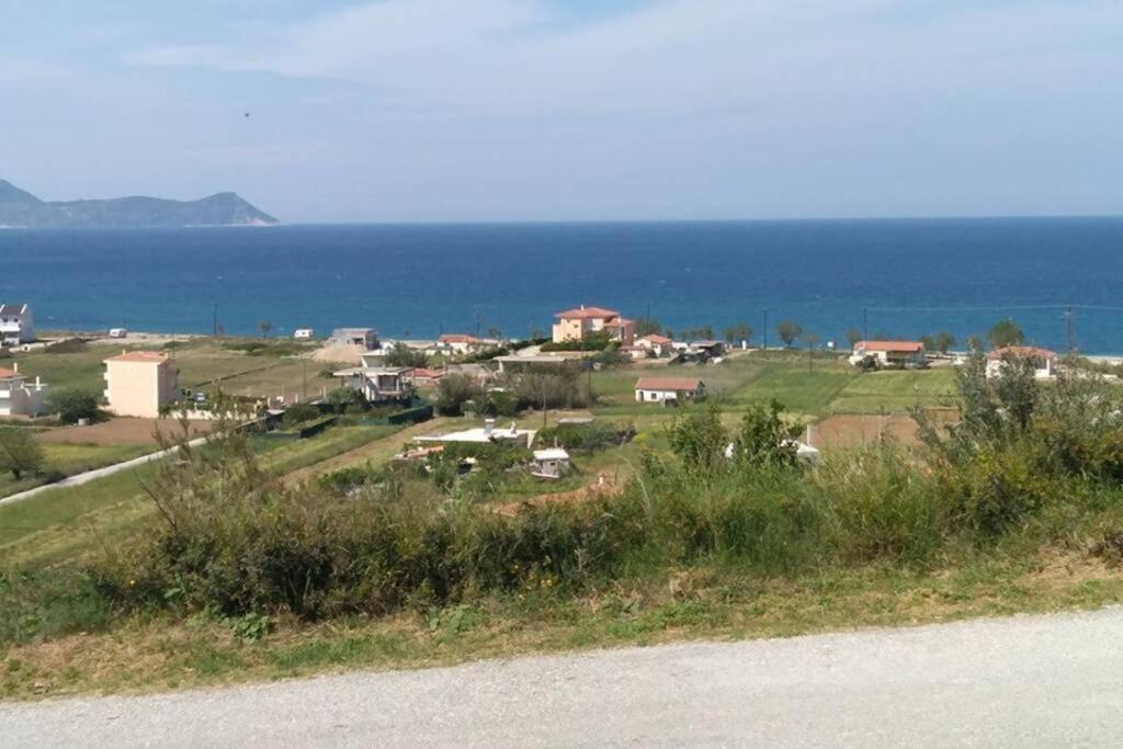 Villa Roses-Mourteri Bagian luar foto
